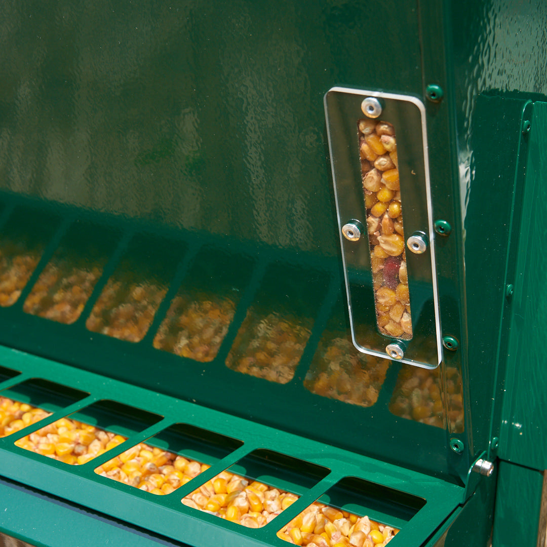 Poultry feeder